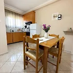 Garden View דירה *