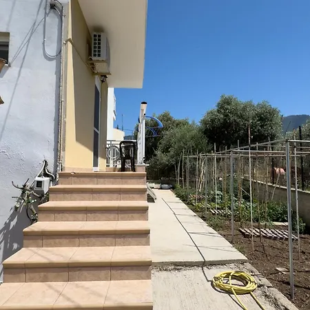 Апартаменты Garden View Скала-Каллирахис