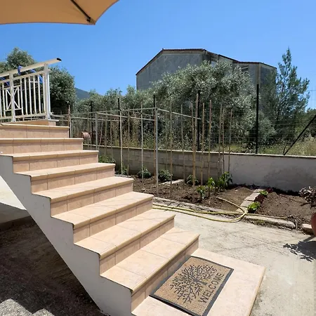 Garden View * Скала-Каллирахис